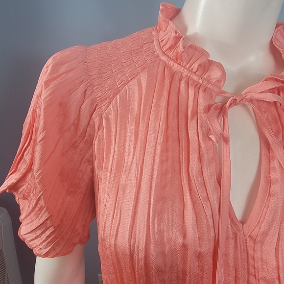 BCBGeneration Revolve crinkle front tie coral orange blouse size XS - Picture 10 of 11
